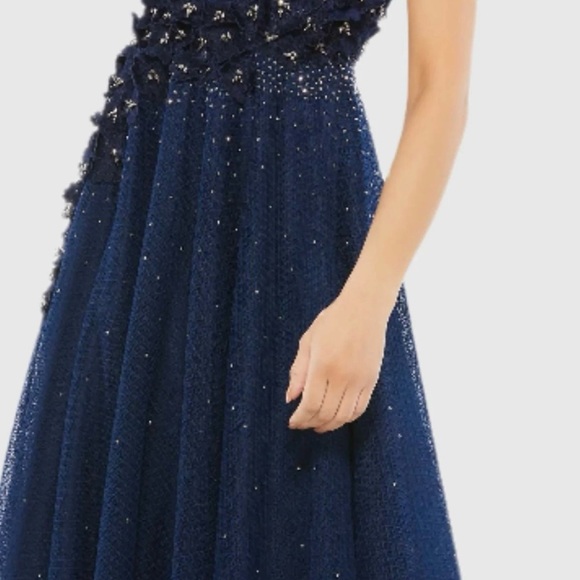 MAC DUGGAL Floral Applique Embroidered A-Line V-Neck Formal Gown Maxi Dress NEW - Picture 8 of 16